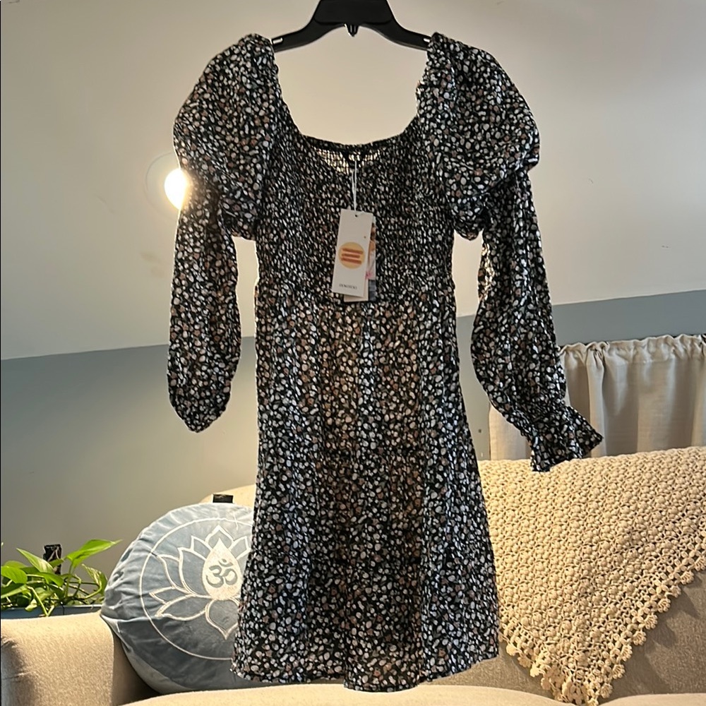 NWT DOKITOO Floral Ruffle Black Dress Size M